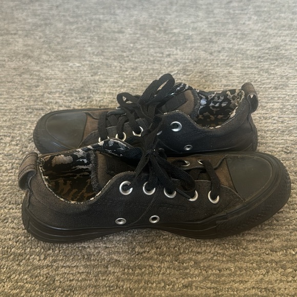 Used converse - Picture 2 of 5